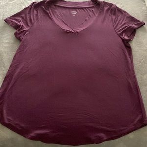 Market & Spruce plum T shirt